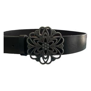 Old Navy Black‎ Leather Belt Large Gunmetal Metal Tone Buckle Floral S